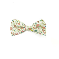 Floral Meadow kid's bow tie with a charming floral pattern.