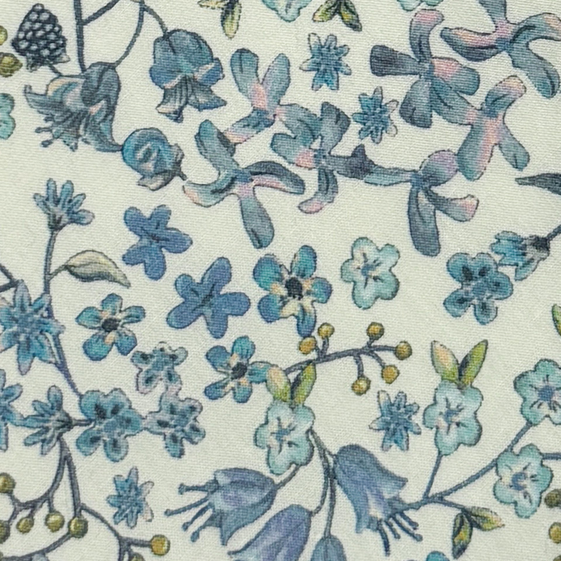 Donna Leigh Pale Blue – Liberty Tana Lawn™ Cotton Tie