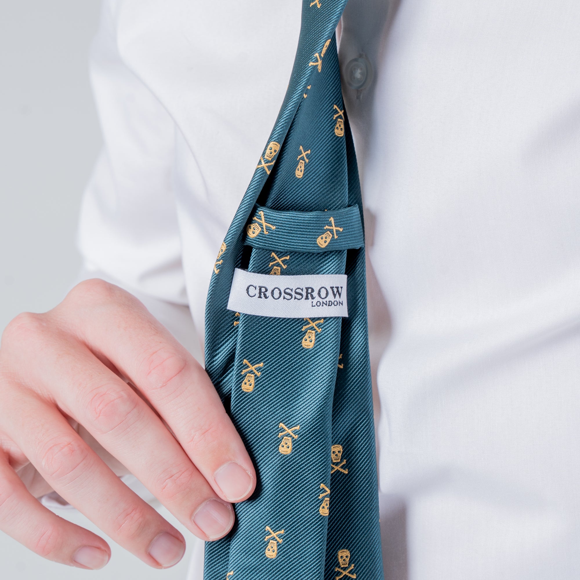 Green &amp; Gold Skull Crest - Polyester Tie